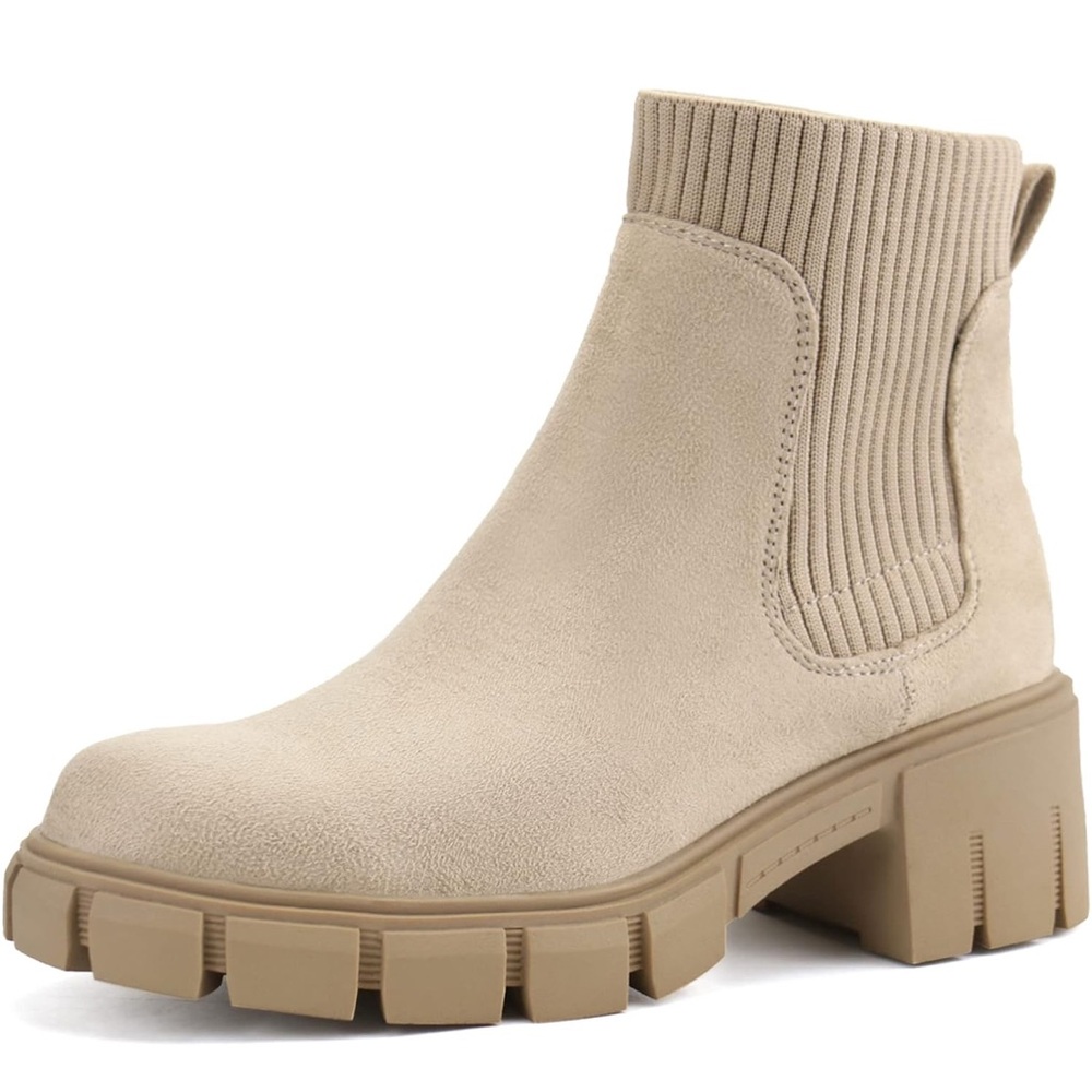 Jabasic Cream Ankle Boots